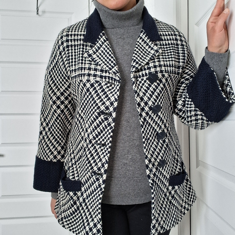 Vintage 80s Karl Lagerfeld Wool Boucle Tweed Blazer Fits Like US 10 GUC